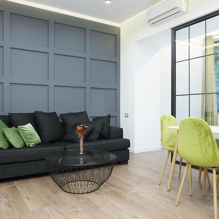 Stay Inn-Apartments On Abovyan 32 เยเรวาน ภายนอก รูปภาพ