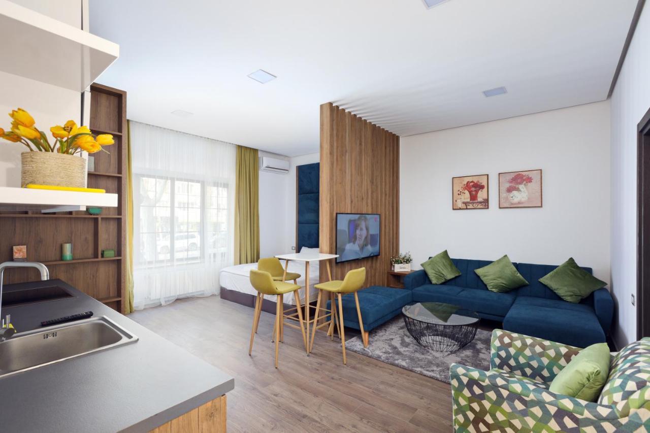 Stay Inn-Apartments On Abovyan 32 เยเรวาน ภายนอก รูปภาพ