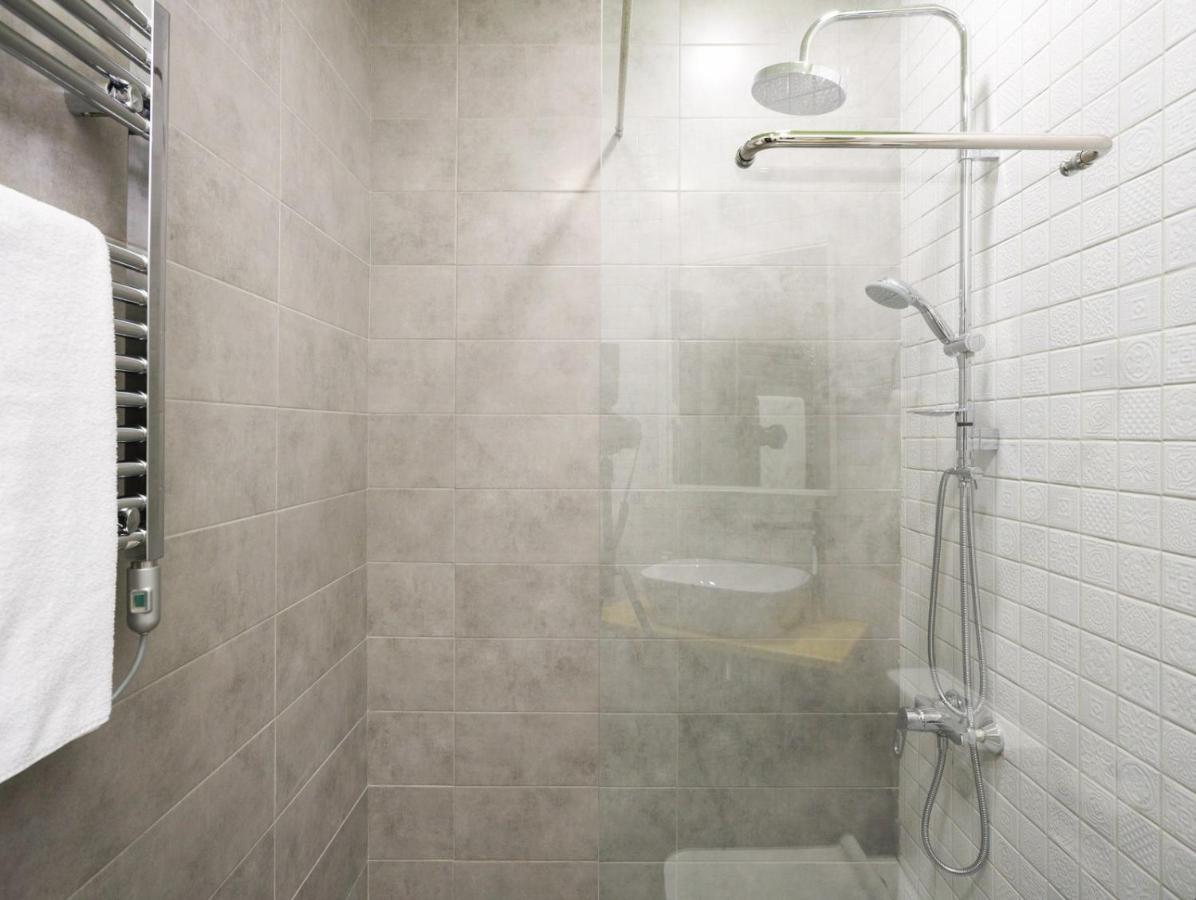 Stay Inn-Apartments On Abovyan 32 เยเรวาน ภายนอก รูปภาพ