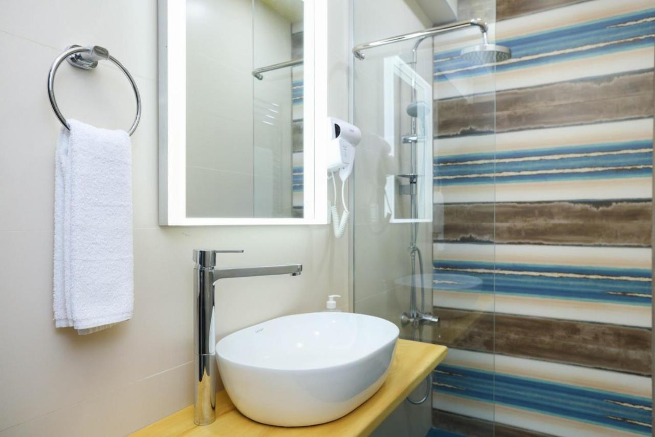 Stay Inn-Apartments On Abovyan 32 เยเรวาน ภายนอก รูปภาพ
