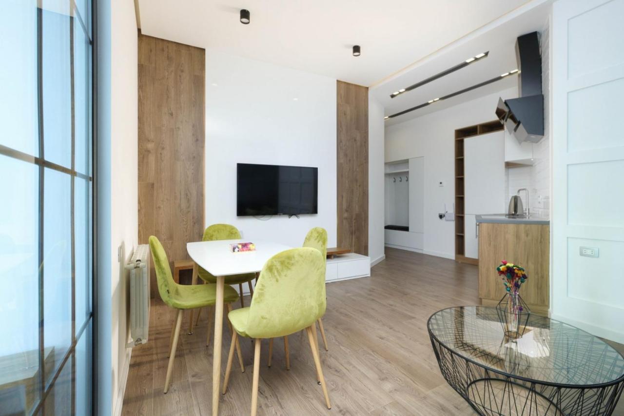 Stay Inn-Apartments On Abovyan 32 เยเรวาน ภายนอก รูปภาพ